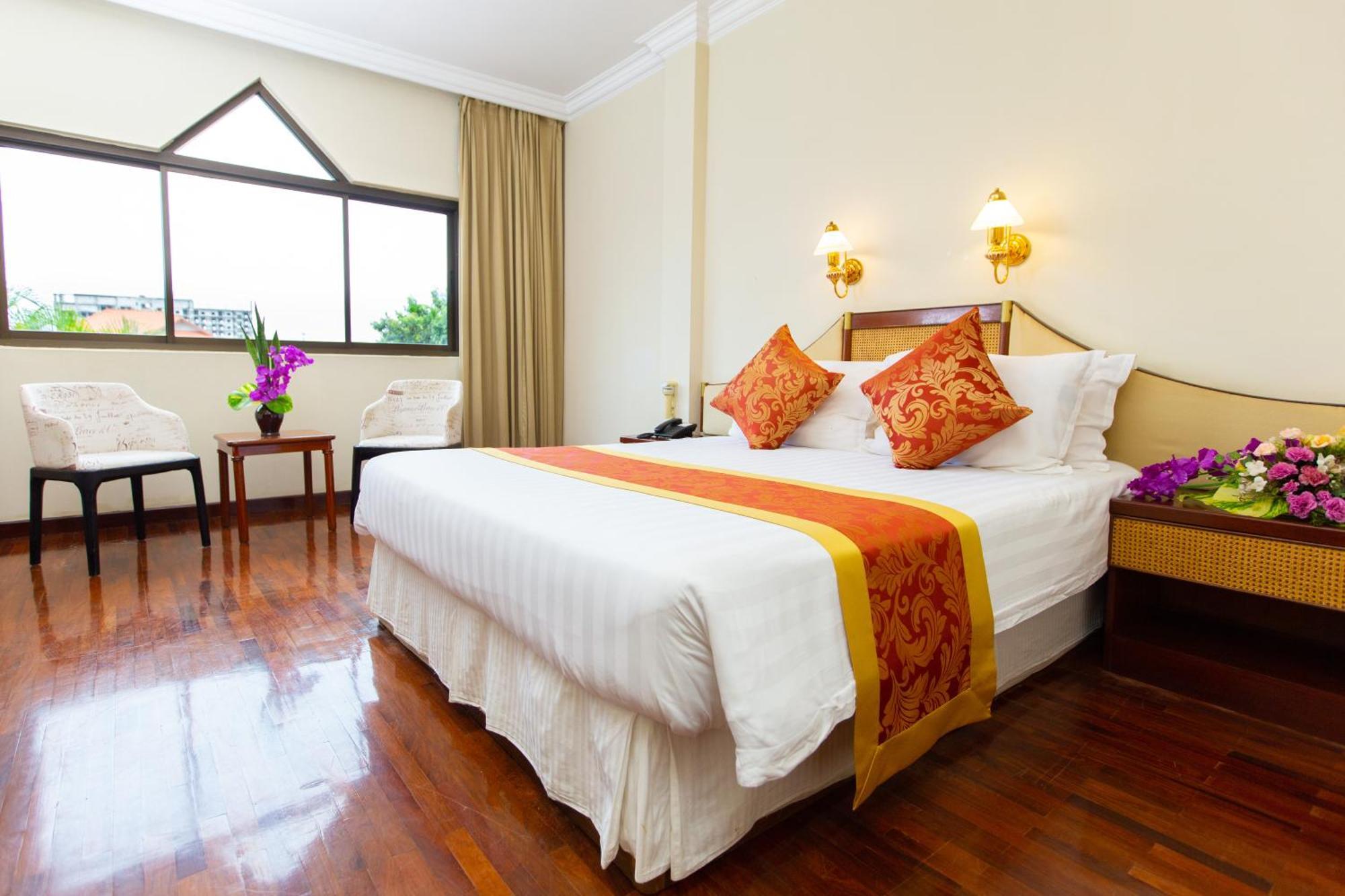 Laotel Vientiane Exterior photo